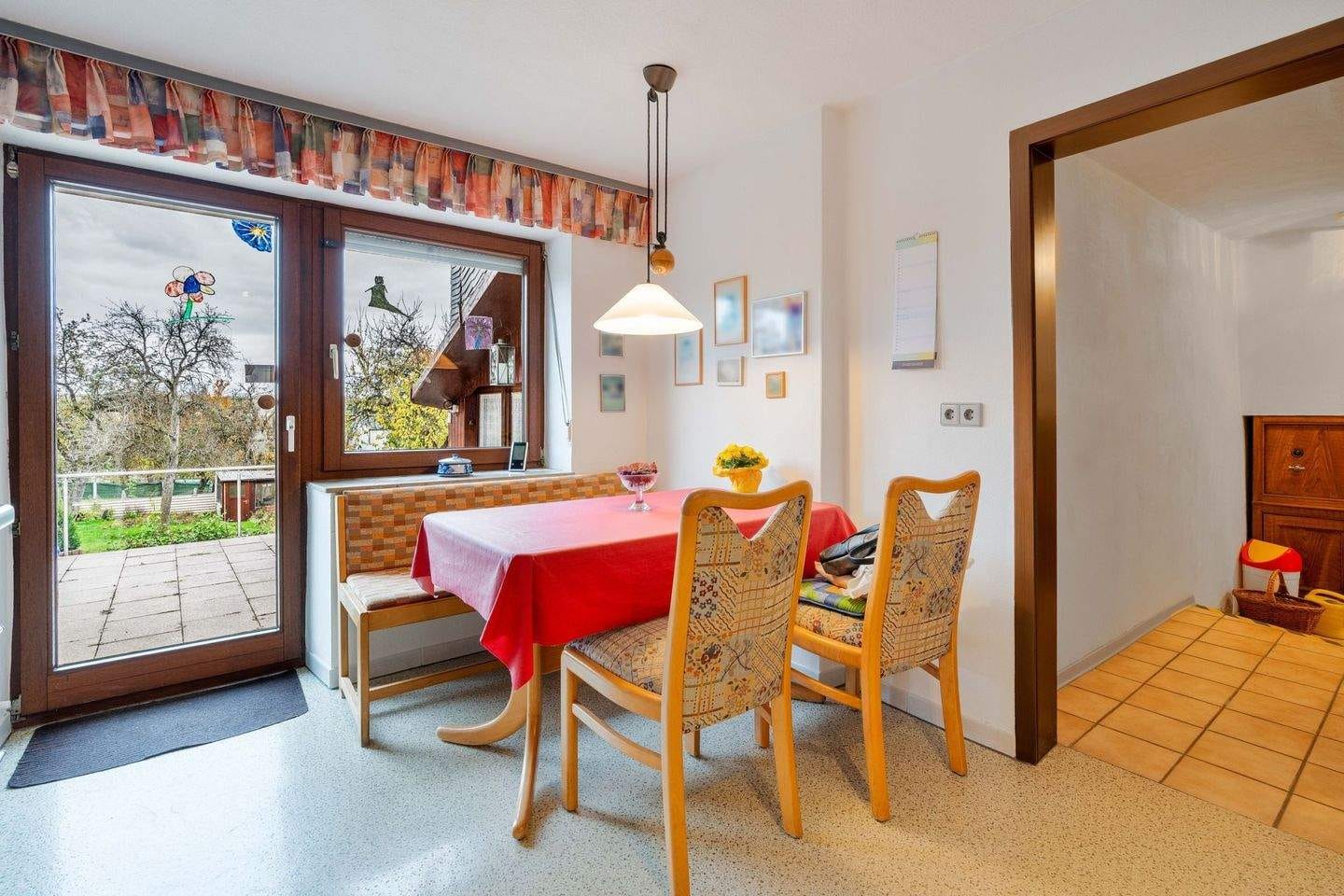 Immobilie in Laichingen - Einfamilienhaus mit Scheune und viel Potenzial in Laichingen/Machtolsheim - Bild 4