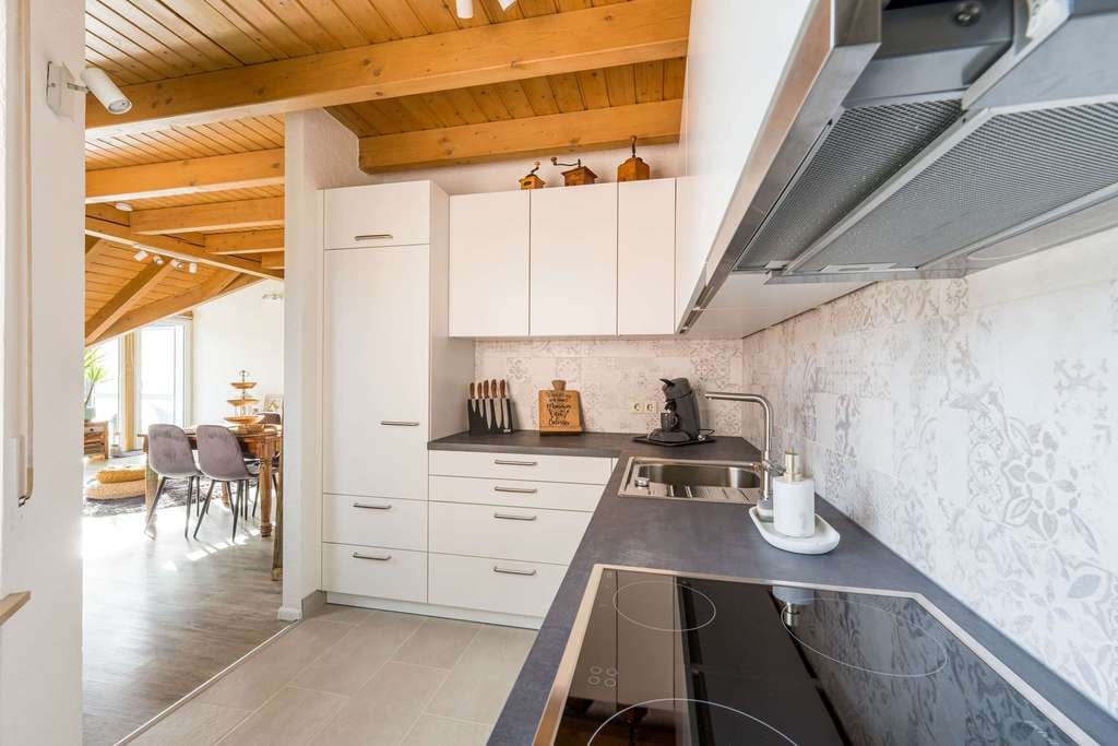 Immobilie in Laufenburg (Baden) - Klein anfangen, Groß wohnen - Charmante Dachgeschosswohnung mit Balkon & zwei Stellplätzen - Bild 4