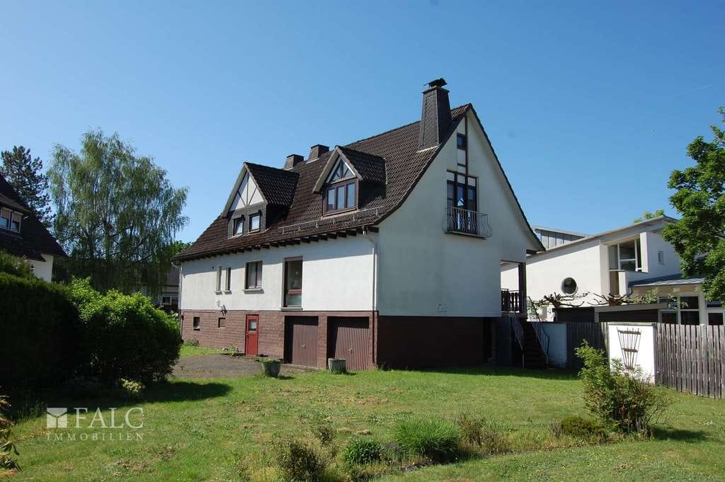 Immobilie in Allendorf - +++Großes Einfamilienhaus mit einem großzügigem Grundstück und 2 Garagen+++ - Bild 2