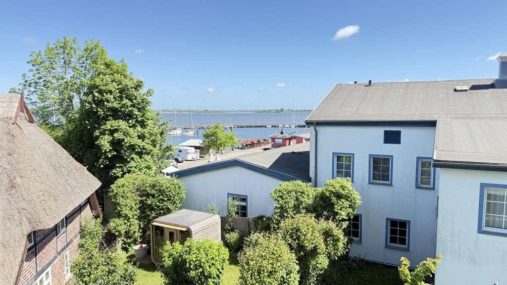 Immobilie in Sundhagen - Einfamilienhaus mit Wasserblick - Bild 3