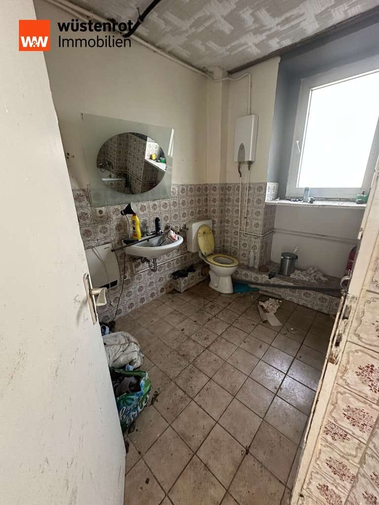 Immobilie in Karben - Sanierungsbedürftiges Fachwerkanwesen mit großer Scheune und Entwicklungspotenzial - Bild 4