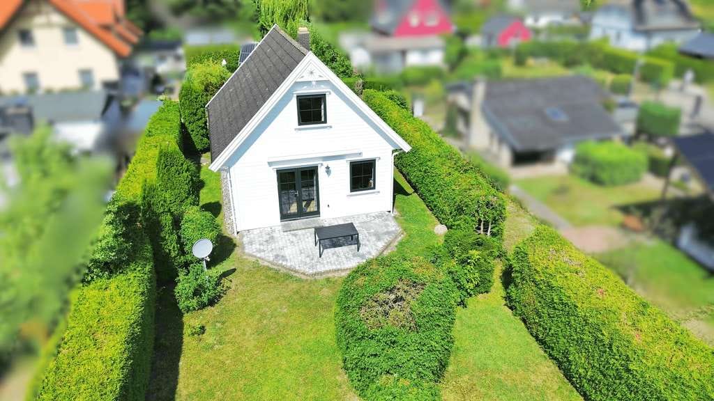Immobilie in Zirkow - Wochenenddomizil mit besonderem Flair in naturnaher Lage bei Binz - Bild 0