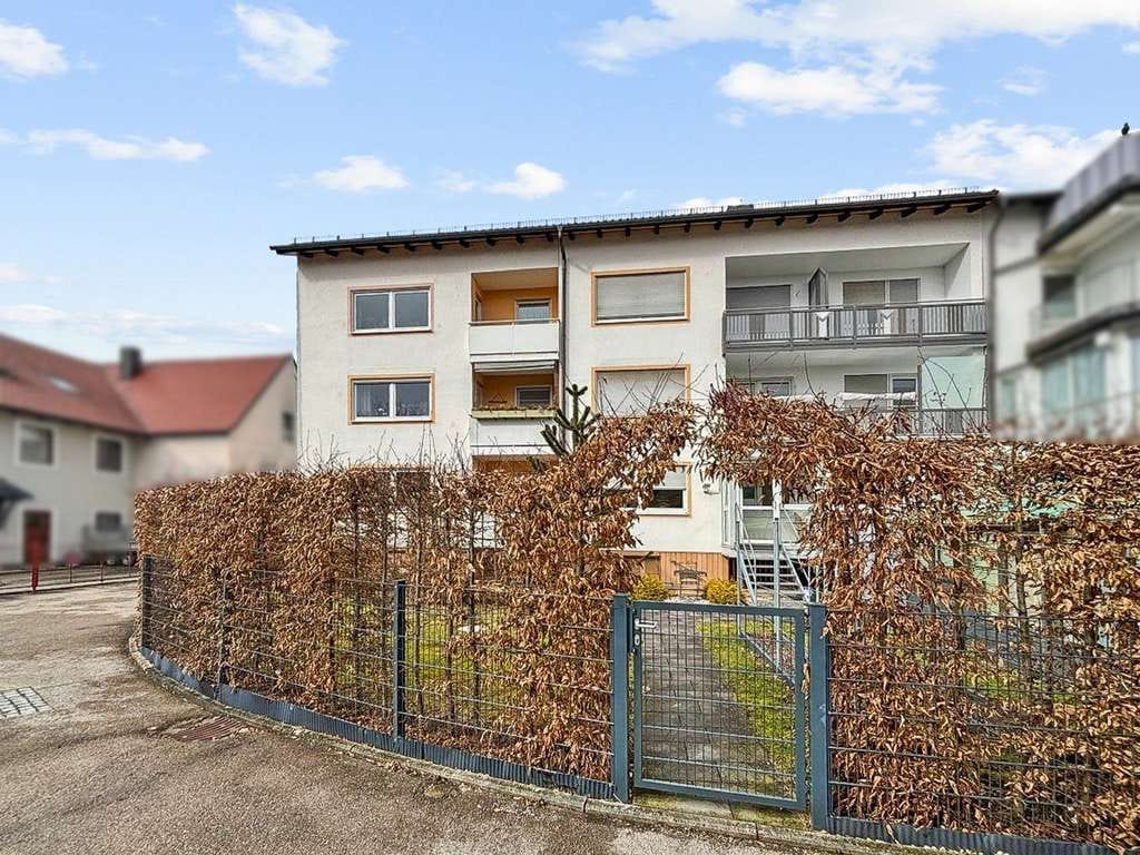 Immobilie in Freising - Attraktive, vermietete Erdgeschosswohnung in zentraler Lage von Freising Lerchenfeld - Bild 0