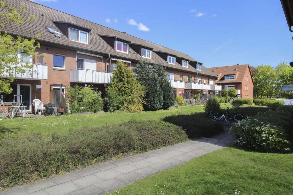 Immobilie in Holthusen - Einziehen und Wohlfühlen: Bezugsfreie Dachgeschoss-Wohnung mit Stellplatz in Pampow - Bild 1