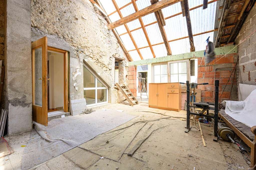 Immobilie in Vogtsburg im Kaiserstuhl - Historische Hofanlage im Herzen von Oberbergen - Liebhaberobjekt mit enormen Ausbaupotential - Bild 4