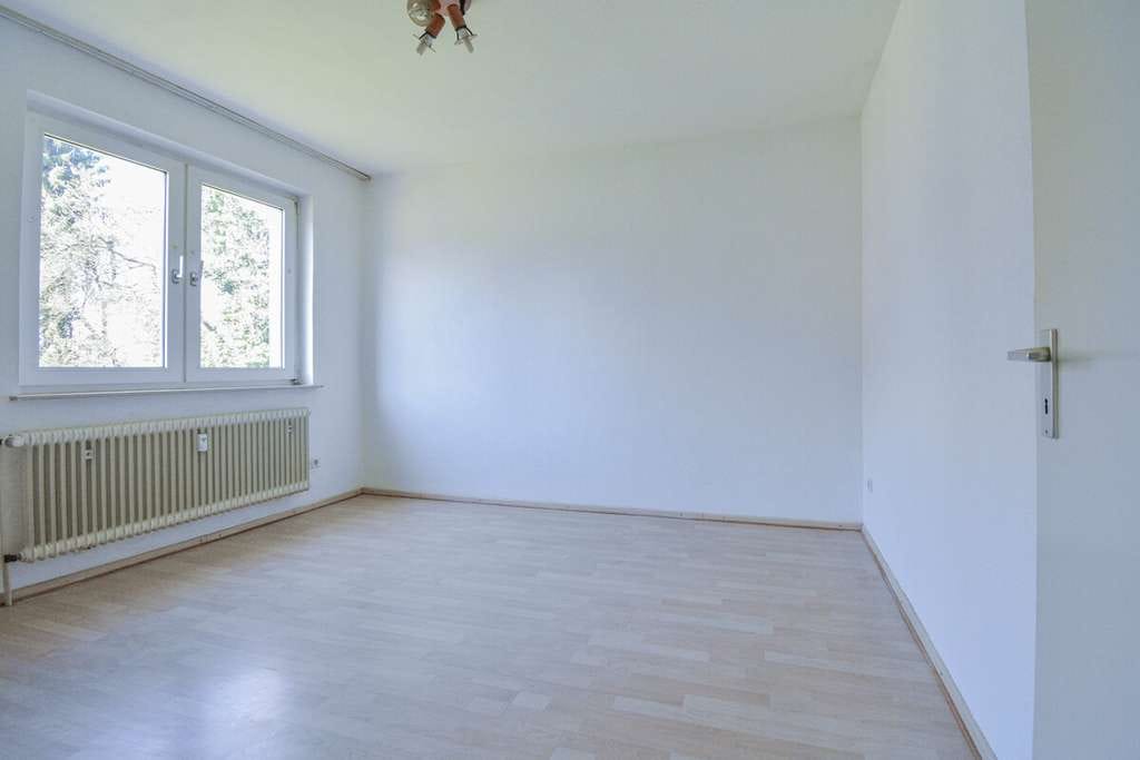 Immobilie in Solingen - Kompakte 37,5 m² Erdgeschosswohnung – solide, lichtdurchflutet und vielseitig nutzbar - Bild 3