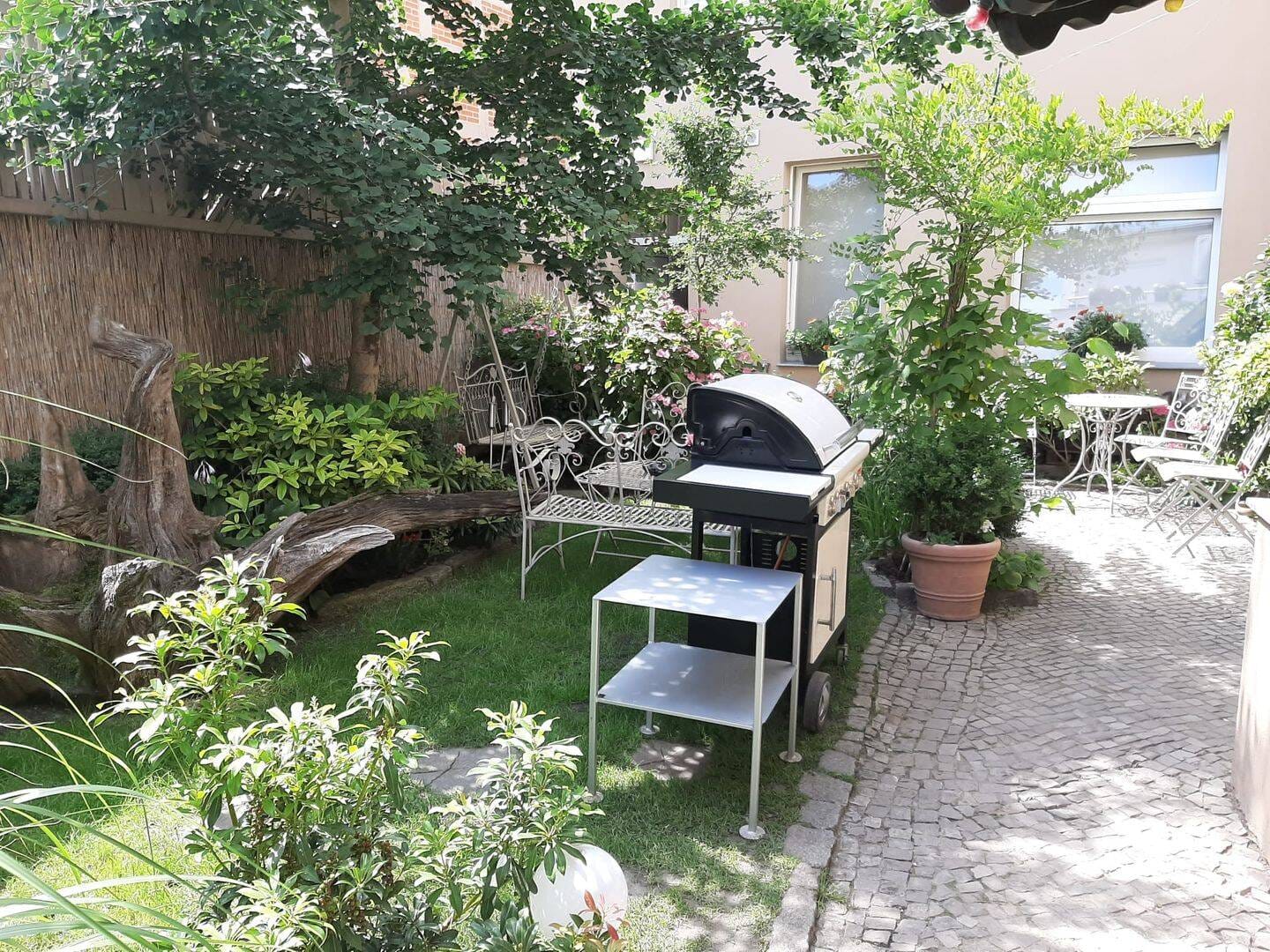 Immobilie in Gumtow - Wohnen, Pension und Catering mit eigener Stromversorgung - Bild 2