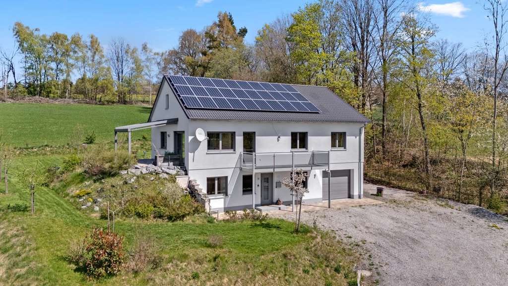 Immobilie in Wirsberg - Baujahr 2021! Energieeffizientes Einfamilienhaus in naturnaher Lage mit hochwertiger Ausstattung - Bild 1