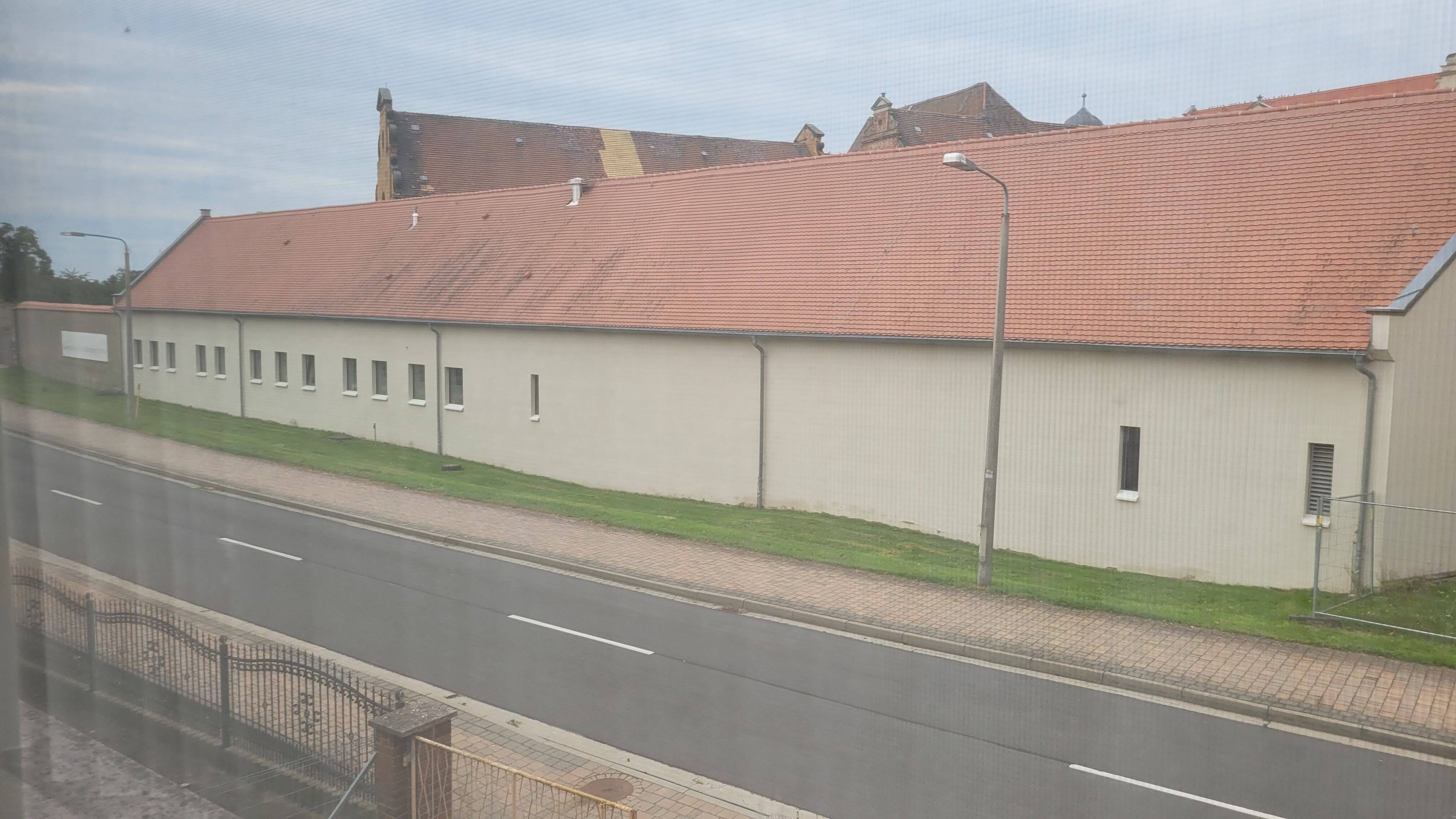 Immobilie in Annaburg - Torgau, OT Prettin - Ruhiges und sonniges EFH mit Terrasse und einem großen Garten - Bild 3