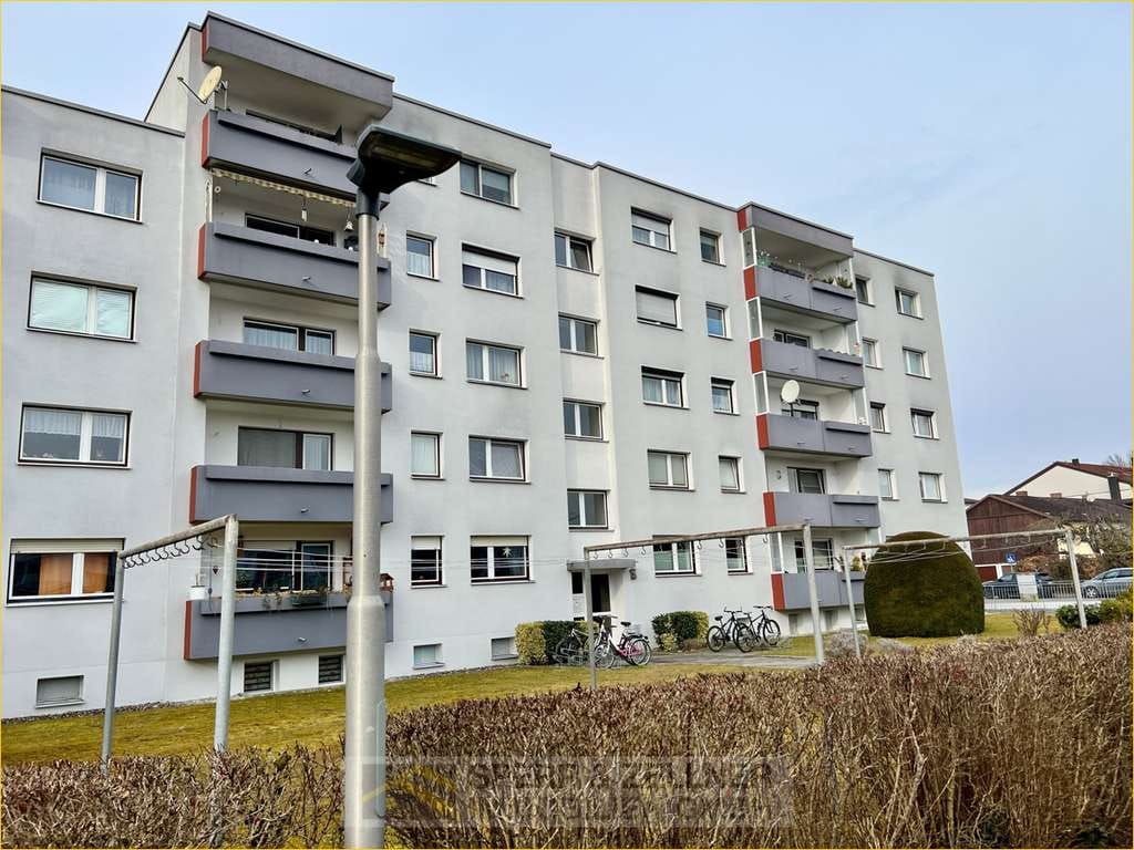 Immobilie in Erding - Für Kapitalanleger - Vermietete, gepflegte 2-Zimmer-Wohnung mit Balkon und Einbauküche - Bild 0