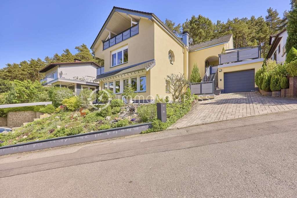 Immobilie in Dörrenbach - Gedämmte Fassade, neuer Außenbereich & viel Raum in ruhiger Lage - Bild 1
