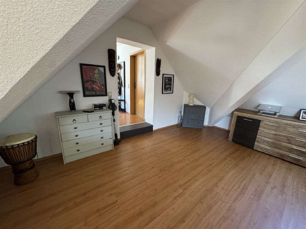 Immobilie in Bergneustadt - Interessante 3-Zimmer-Eigentumswohnung in idyllischer Lage! - Bild 2
