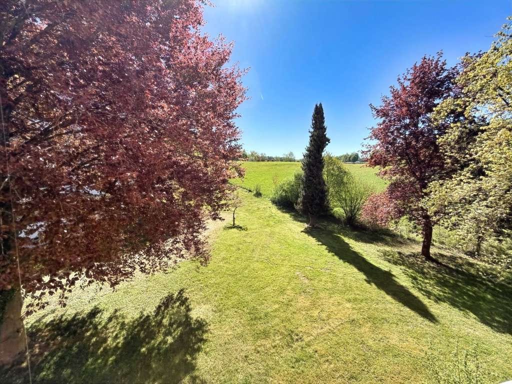 Immobilie in Bad Waldsee - Sonnige 3 - Zimmer-ETW mit Balkon in stadtnaher Wohnlage von Bad Waldsee - Bild 2