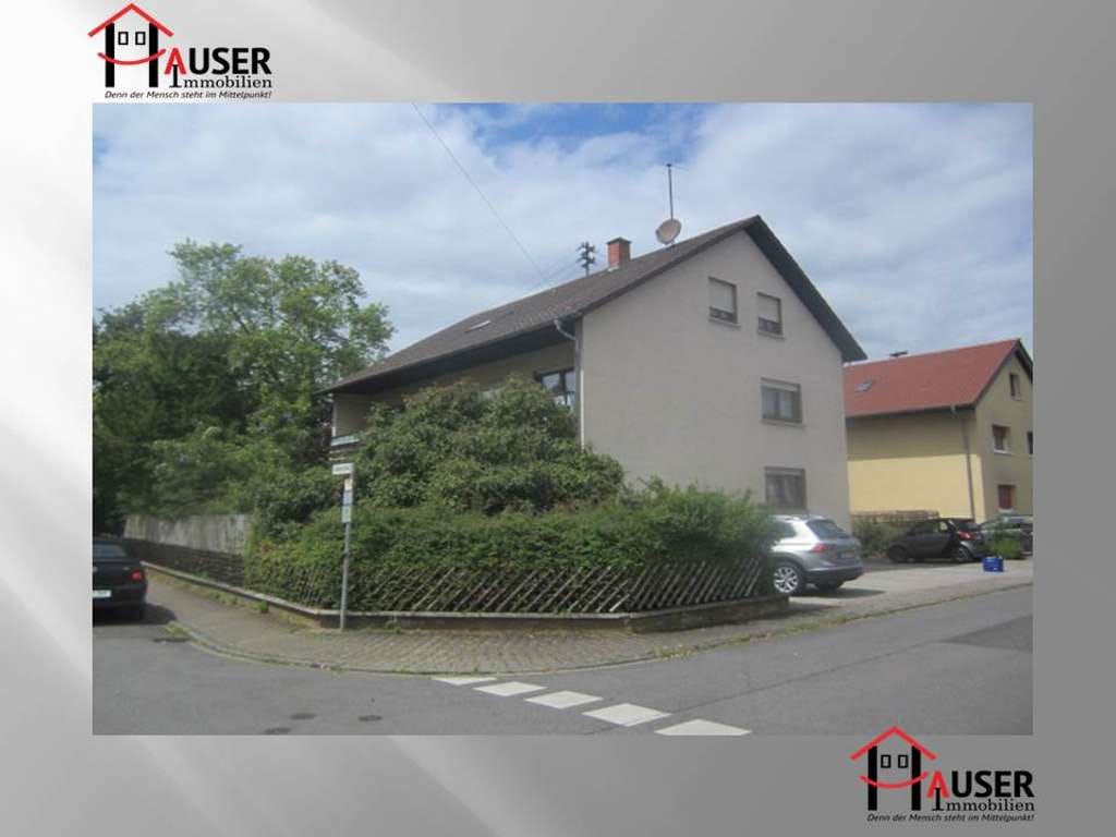 Immobilie in Walldorf - Walldorf: 3-Familienhaus in guter Lage am Stadtrand, mit Garten, Doppelgarage, 3 Stellplätzen. - Bild 0