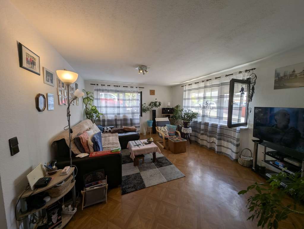 Immobilie in Böblingen - Große 2-Zimmer-Souterrainwohnung in Böblingen, ruhig gelegen in der Seitenstraße mit PKW-Stellplatz - Bild 4