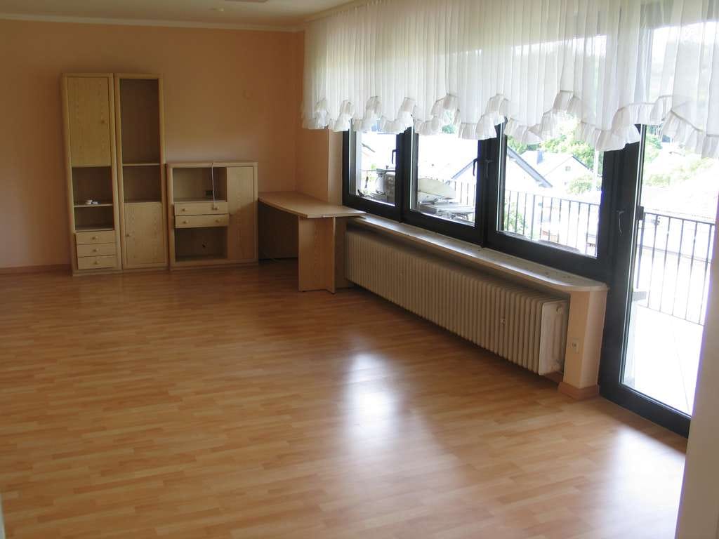 Immobilie in Weilmünster - Ein- oder Mehrgenerationenhaus, auch als Praxis oder Kanzlei geeignet. - Bild 3
