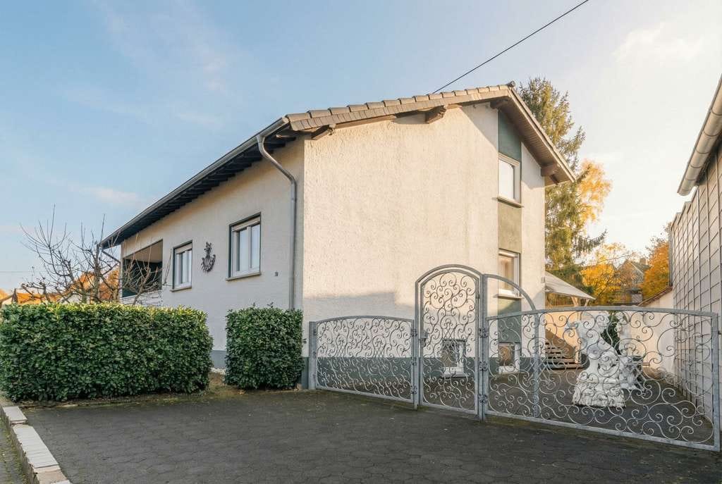 Immobilie in Marienrachdorf - Großzügiges Einfamilienhaus mit Option Einliegerwohnung - Bild 1