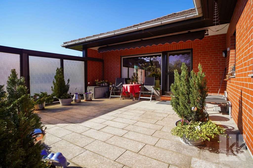 Immobilie in Königslutter am Elm - Raum und Ruhe für Familien – Bungalow mit 5 Zimmern in Bornum - Bild 3