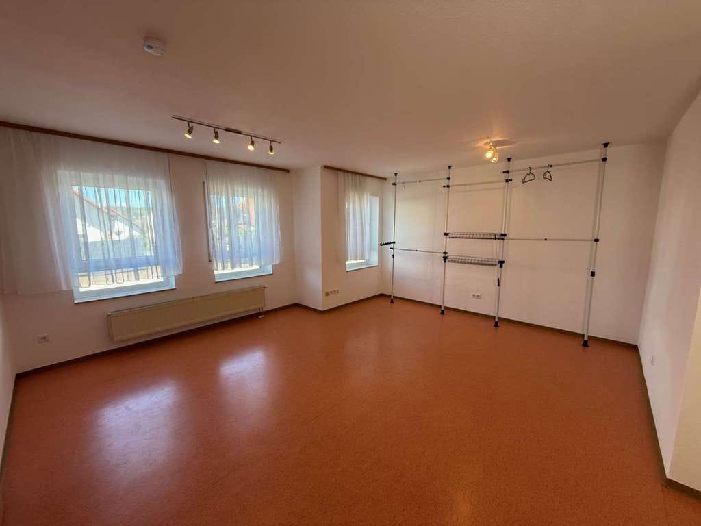 Immobilie in Schwedelbach - Tolles Einfamilienhaus in ruhiger Lage von Schwedelbach - Bild 2