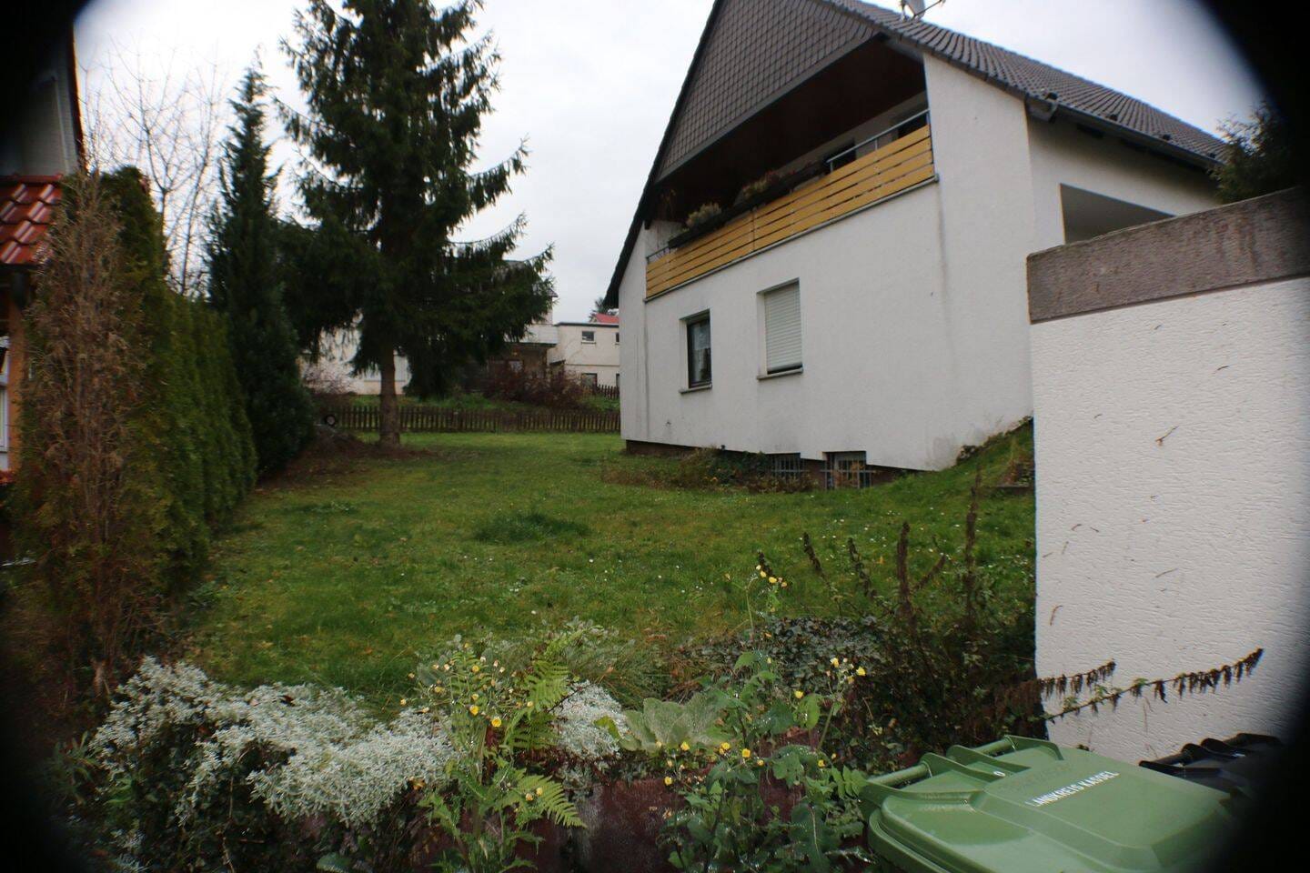Immobilie in Ahnatal - Selbstnutz und Rendite 2 Fam.- Haus + App. in  ruhiger Lage in Ahnatal  KEINE KÄUFERPROVISION - Bild 0