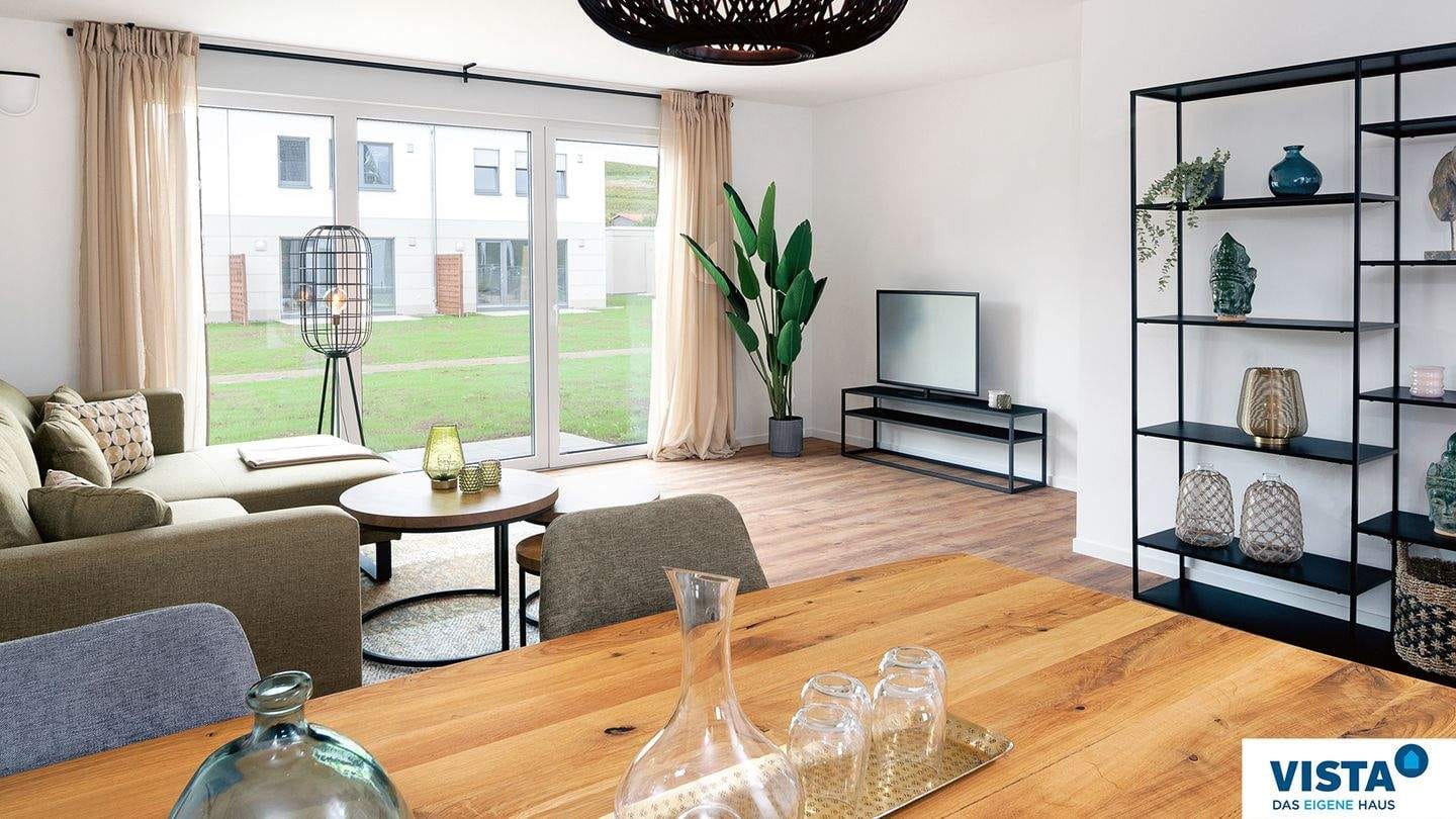 Immobilie in Langenlonsheim - Hermann Immobilien:  Frühstücken auf der Terrasse! (RMH A2) - Bild 3