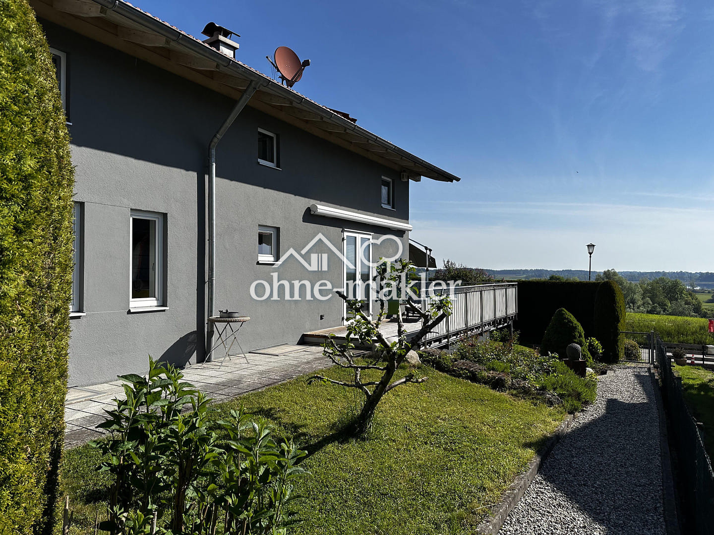 Immobilie in Rimsting - Hochwertiges Einfamilienhaus mit Berg- und Seeblick Nähe  Prien - Bild 3