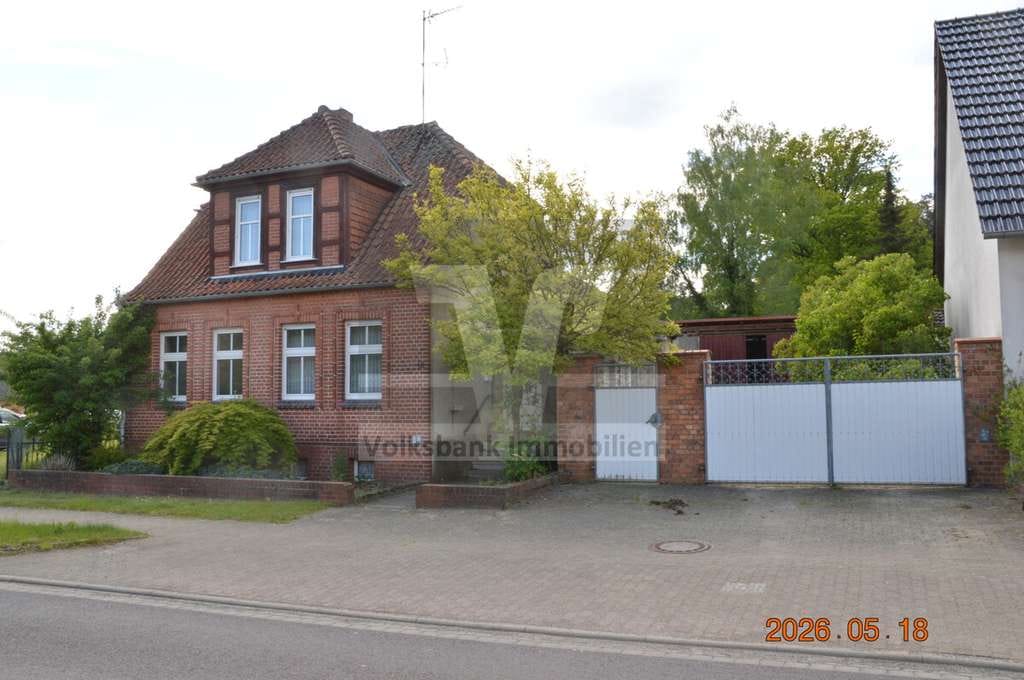 Immobilie in Beetzendorf - ++ Einfamilienhaus mit Potenzial | Garage | Vollkeller | Scheune ++ - Bild 0