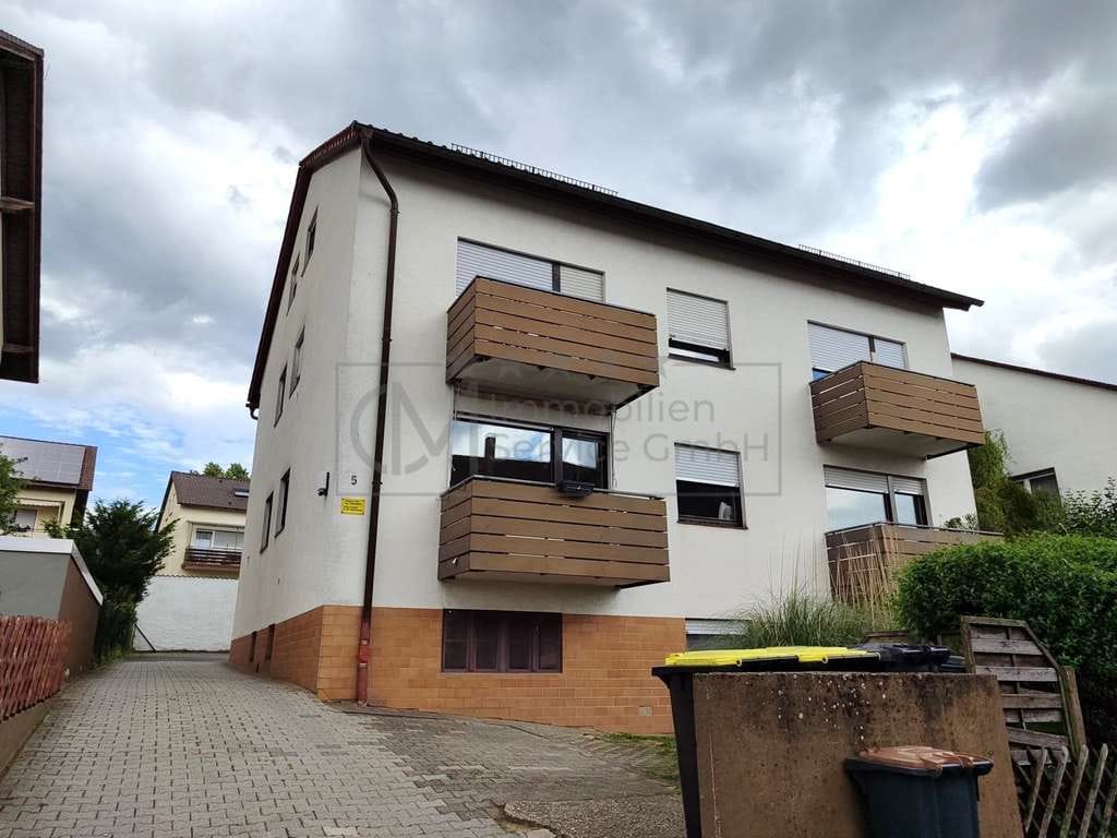 Immobilie in Schöneck - Charmante 3-Zimmer-Souterrainwohnung in ruhiger Lage - Bild 0