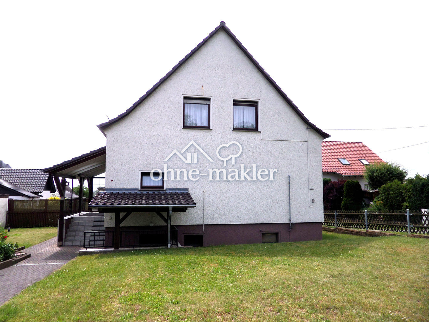 Immobilie in Lauchhammer - Familien aufgepasst: Gepflegtes Zuhause mit 4 Schlafzimmern, 2 Bädern, Vollkeller und 2 Garagen - Bild 2