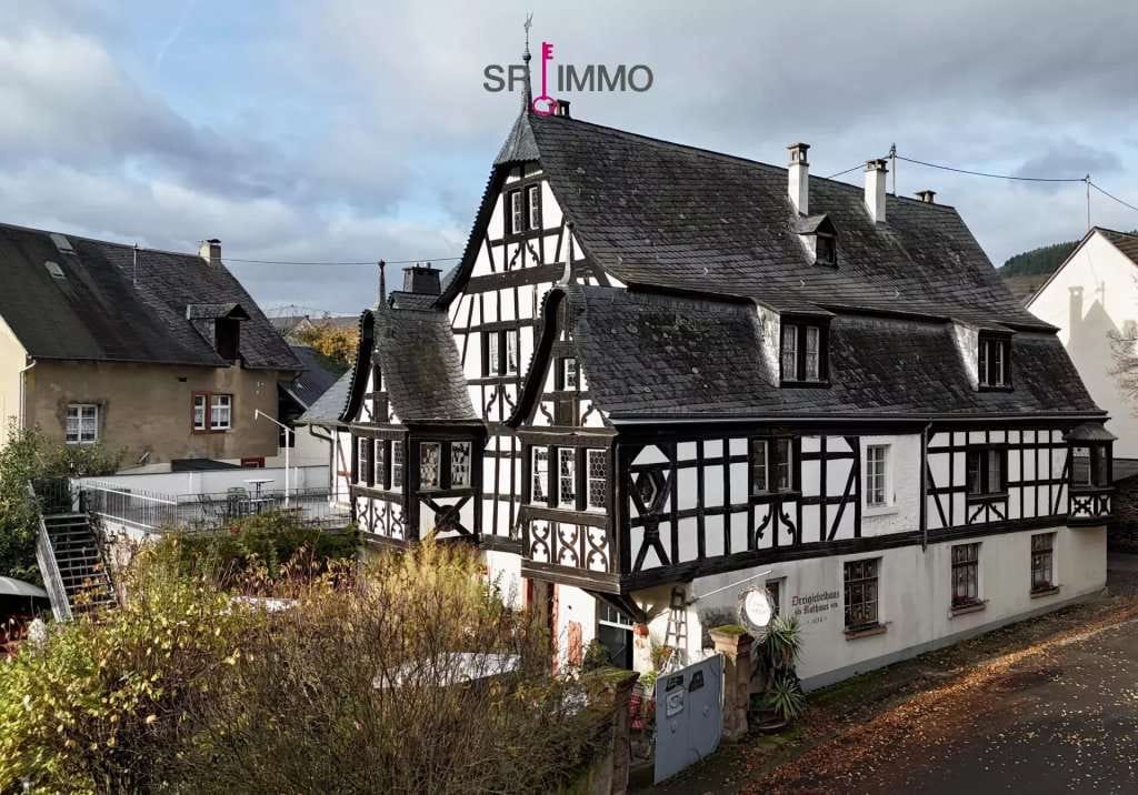 Immobilie in Kröv - Historisches Dreigiebelhaus an der Mosel - ein Ort voller Möglichkeiten - Bild 1