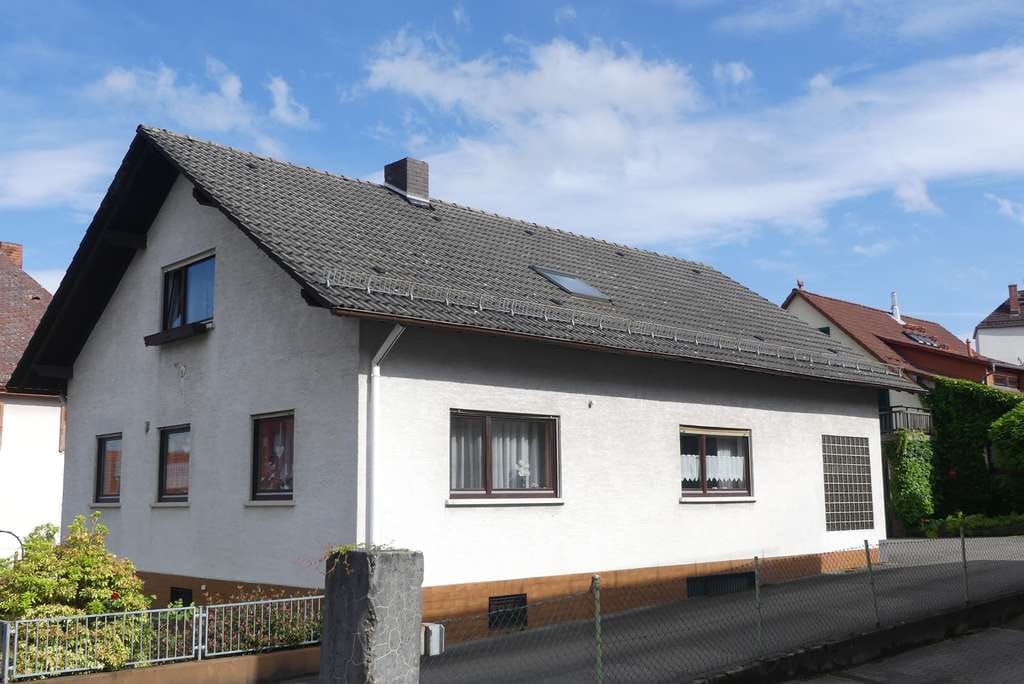 Immobilie in Oberzent - ***Zentrale Lage! Einfamilienhaus mit 2 "Wohnungen" in Oberzent-Beerfelden*** - Bild 0