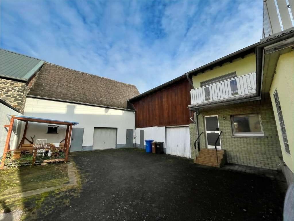 Immobilie in Elbtal - Einfamilienhaus mit großer Scheune in ruhiger und zentraler Lage - Bild 3