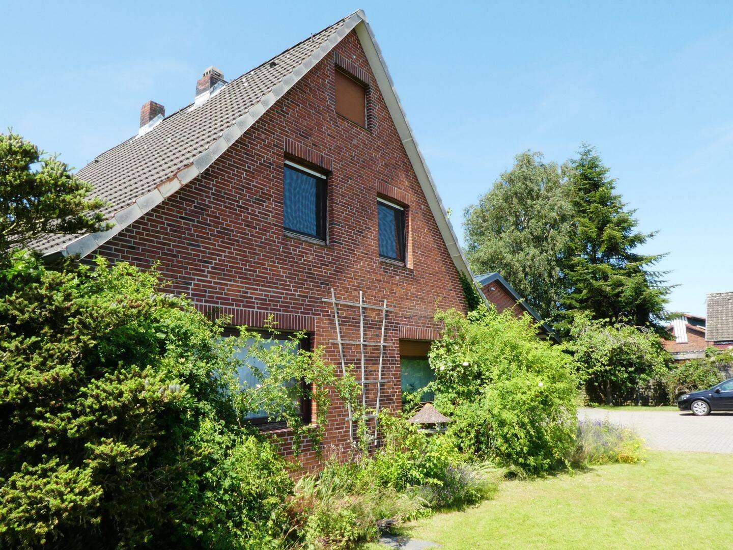 Immobilie in Blomesche Wildnis - *** Seltene Gelegenheit - Geräumiges Wohnhaus mit multifunktionaler Lagerhalle, auf großem Grundstück, in strategisch guter Lage *** - Bild 3