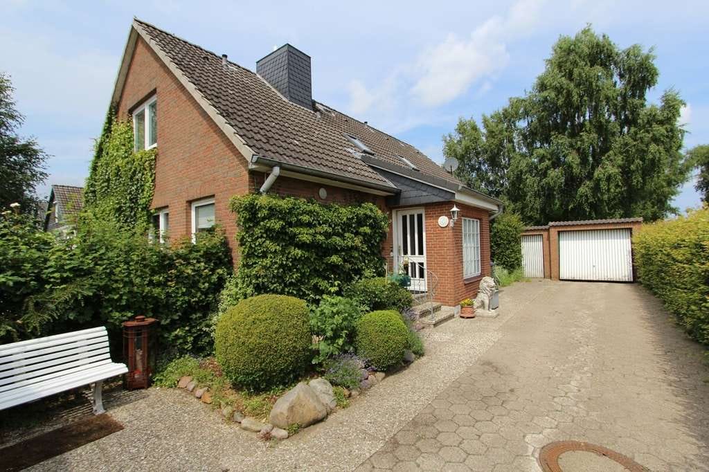 Immobilie in Rieseby - Einfamilienhaus mit Einliegerwohnung in Feldrandlage! - Bild 0
