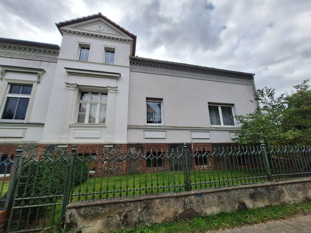Immobilie in Rietz-Neuendorf - Viel Platz für Ihre Zukunft - Doppelhaushälfte mit Scheune und großem Garten! - Bild 0