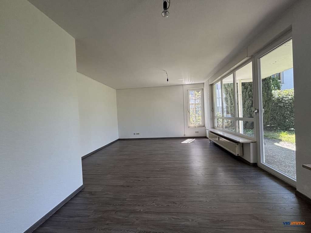 Immobilie in Kernen im Remstal - Gepflegtes Einfamilienhaus mit ELW, Gewerbefläche und zwei Garagen in Rommelshausen - Bild 3