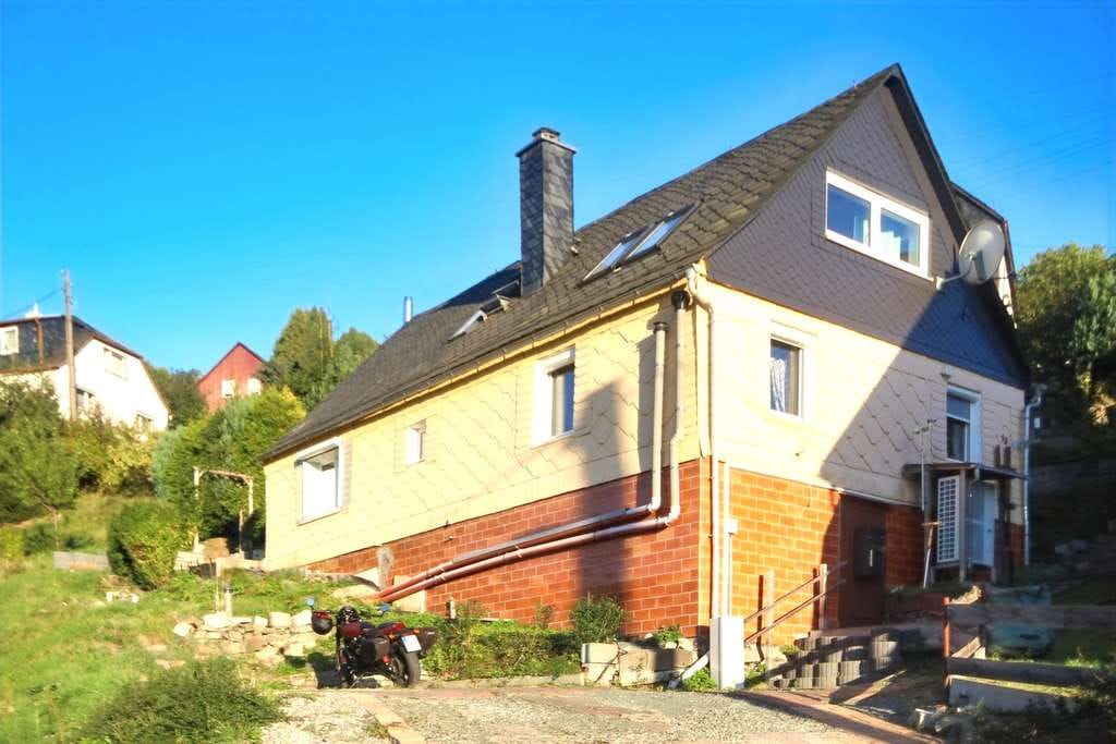 Immobilie in Bad Lobenstein - Kuschelnest am Saalestrand - EFH in Saaldorf am größten Stausee Deutschlands! - Bild 1
