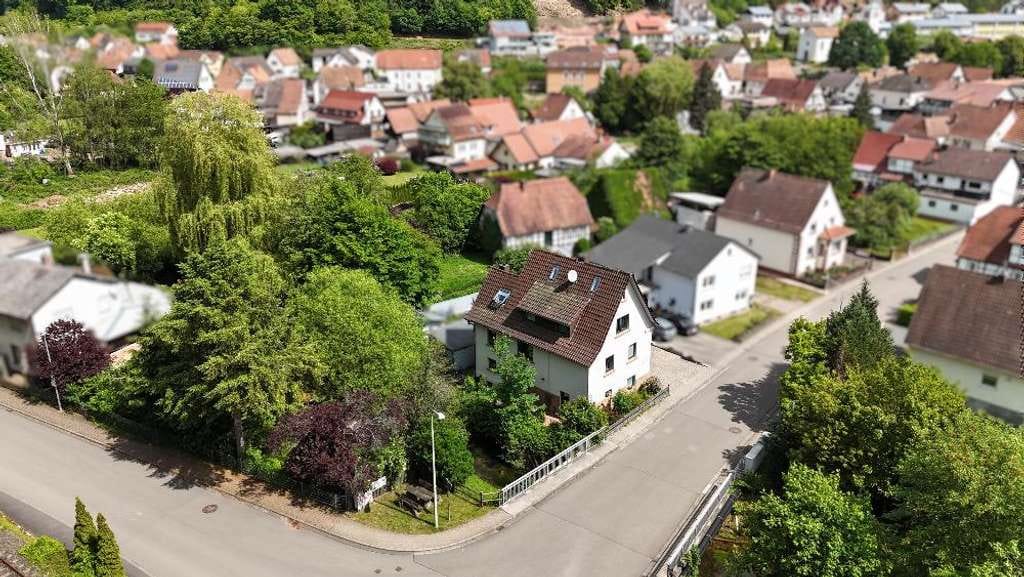 Immobilie in Hinterweidenthal - ++ Exklusive Wohlfühloase an der Wieslauter: Hochwertig modernisiertes Wohnhaus mit Terrassen, Sa... - Bild 2