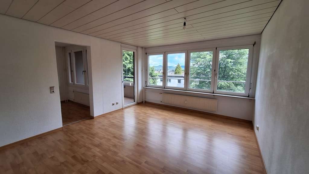 Immobilie in Weinstadt - Gepflegte 2-Zimmer-Wohnung mit Balkon im 2. OG in Weinstadt - Bild 1