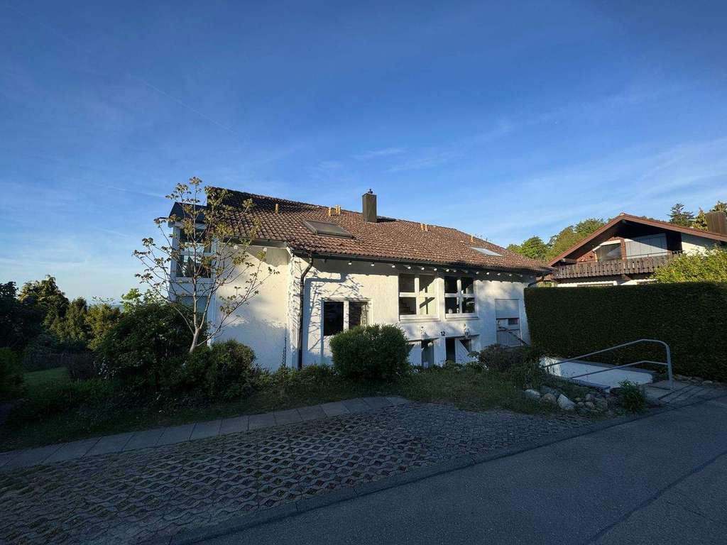 Immobilie in Heiligenberg - Unter dem Schloss Heiligenberg - Sonnige und ruhige 2 ZKB-Wohnung auch für Kapitalanleger - Bild 1