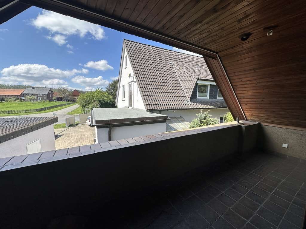 Immobilie in Liebenburg - Ländliche Ruhe trifft auf Weitblick – Freistehendes Einfamilienhaus mit Entwicklungspotenzial! - Bild 3