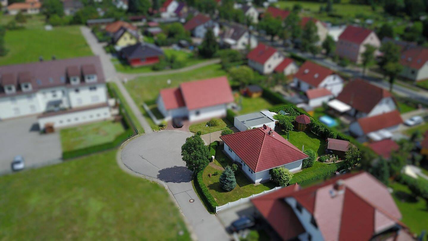 Immobilie in Falkenberg/Elster - Ein Zuhause zum Wohlfühlen – Ebenerdiges Einfamilienhaus nahe Kiebitzsee - Bild 3
