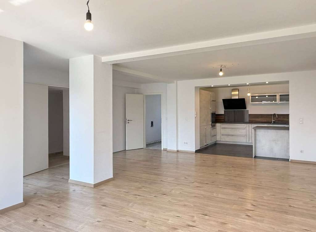 Immobilie in Buttenwiesen - Sonne genießen, Ruhe spüren – Ihr Zuhause mit Garten ringsum - plus Einliegerwohnung - Bild 0