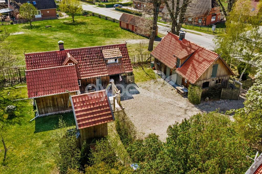 Immobilie in Thomasburg - Liebevoll gestaltetes Ensemble mit über 200 m² Nutzfläche und ca. 2 ha Wald. - Bild 4