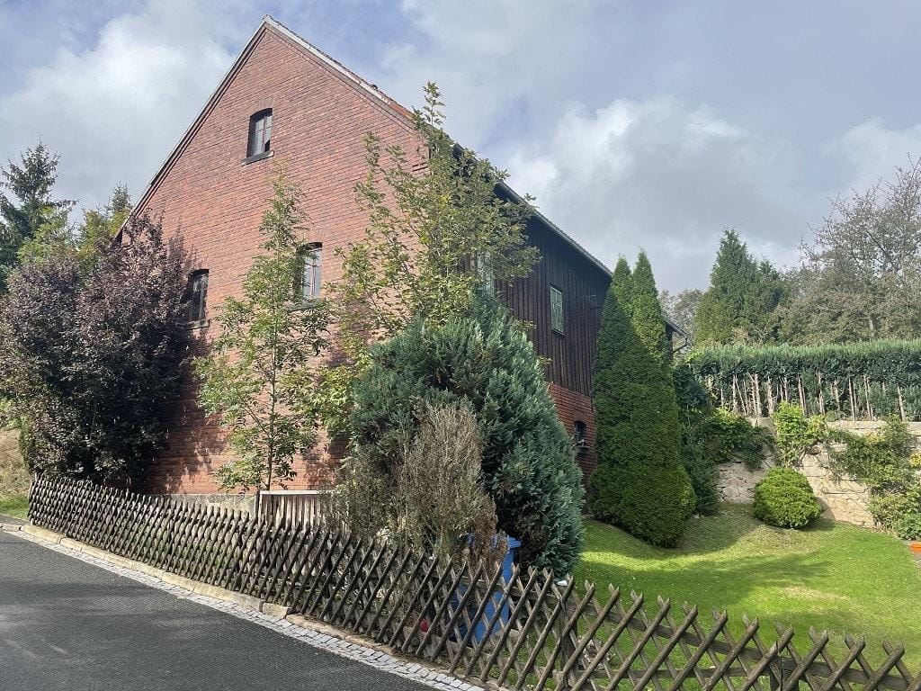 Immobilie in Hirschfeld - Wohnhaus über zwei Etagen und extra Einfamilienhaus - Bild 4