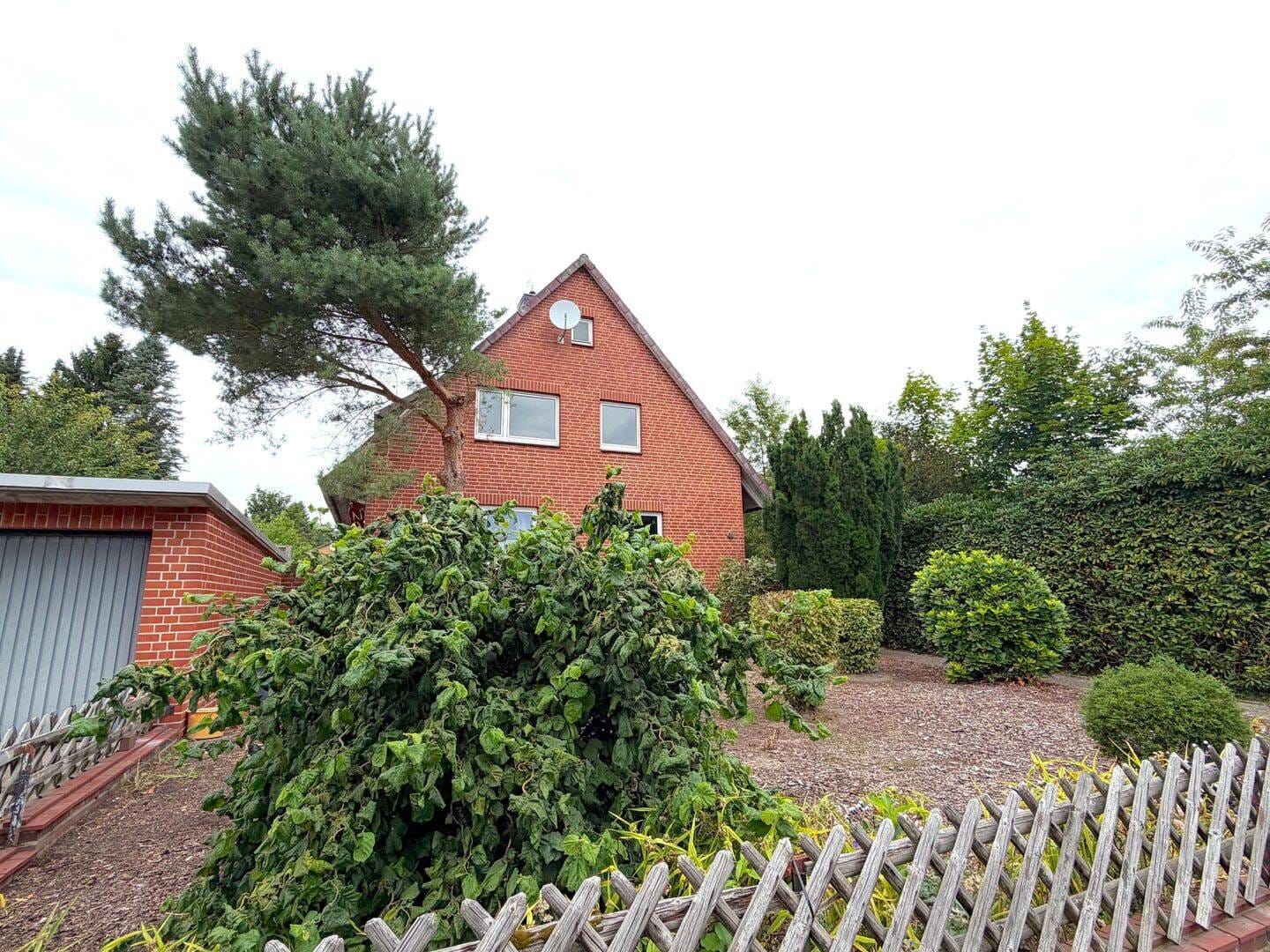 Immobilie in Deutsch Evern - 2 Wohneinheiten in ruhiger Lage! Teilvermietetes Haus mit Einliegerwohnung - Bild 2