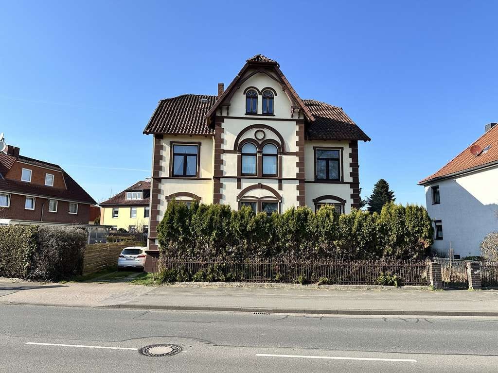 Immobilie in Celle - Ein Haus mit Charakter – Mehrfamilienhaus im Umland von Hannover! - Bild 1