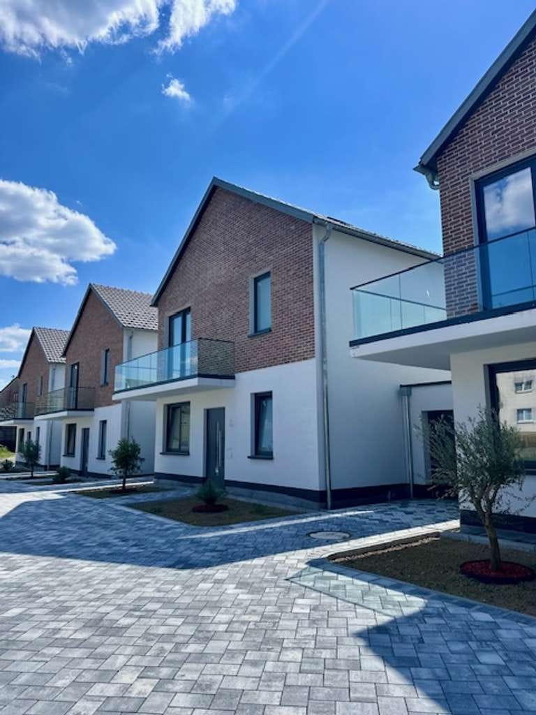 Immobilie in Osterburken - Neubau-Reihenhaus in Schlierstadt – Ihr modernes Zuhause im Herzen des Odenwaldes - Bild 0