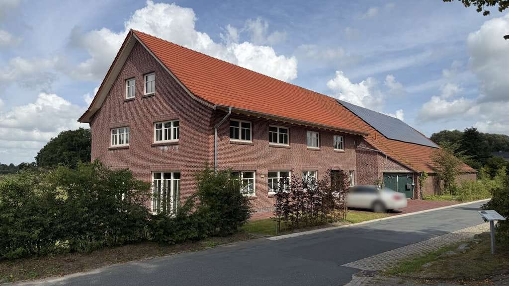 Immobilie in Friedeburg - Ehemaliges Bauernhaus trifft modernes Wohngefühl – Ihr Traumhaus mit Scheune! - Bild 3