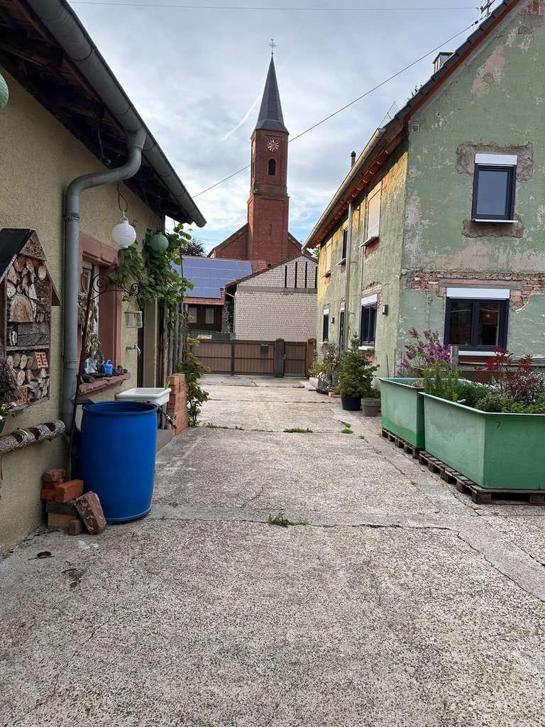 Immobilie in Kapsweyer - Wohnhaus mit Halle, Garten, uneinsehbarem Hof & Ausbaupotential - Bild 2